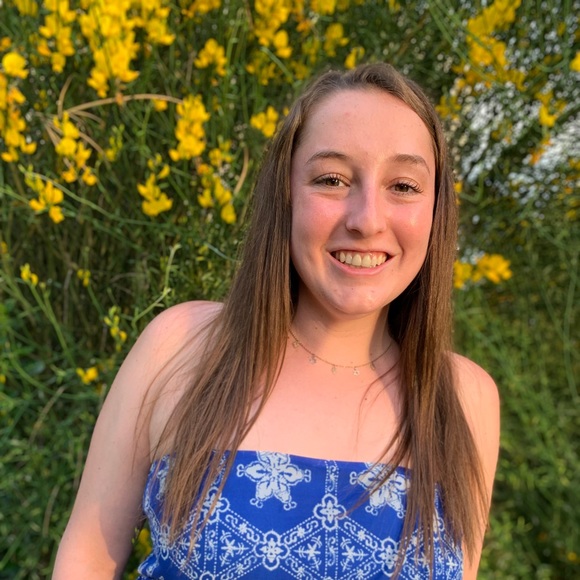 Meet your Posher, Emily - Picture 1 of 1